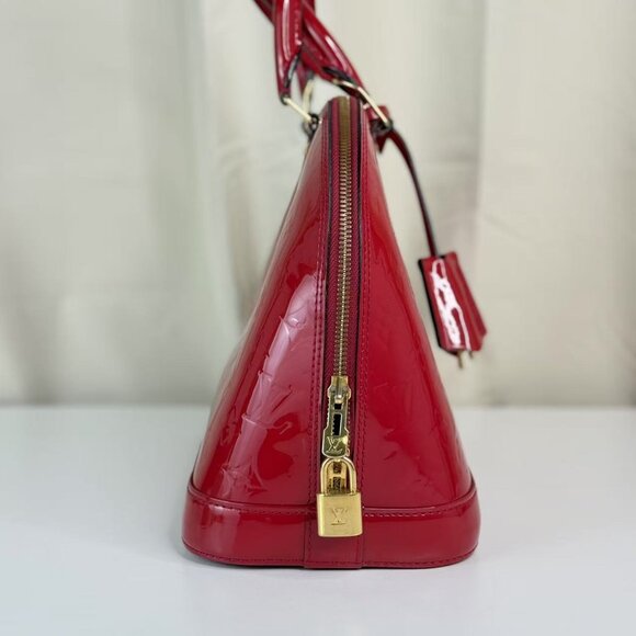 Louis Vuitton Red Alma MM Top Handle Bag Monogram Vernis - Picture 4 of 10
